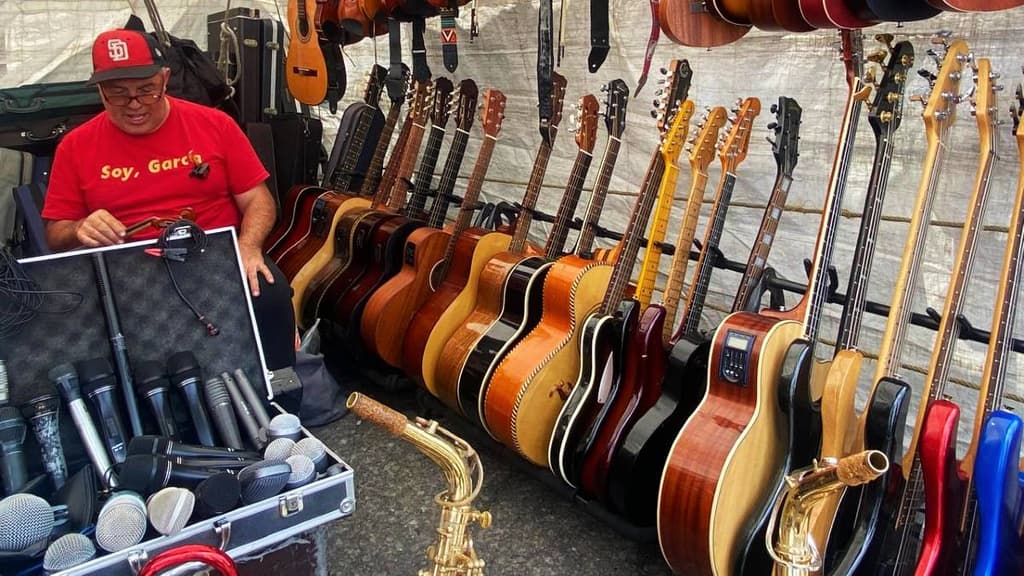 ¡El Bazar del Músico de Taxqueña no se va! Posible reubicación por obras del Mundial sería temporal