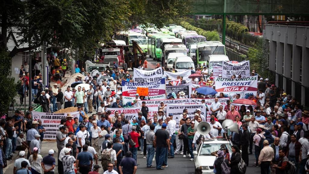 Bloqueo de transportistas en CDMX