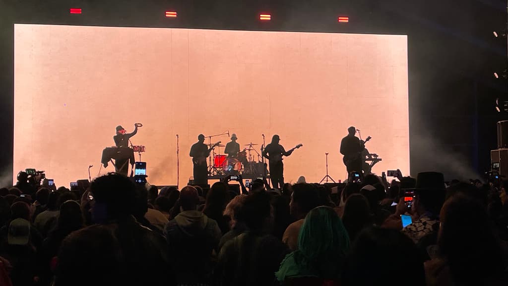 Leisure en su presentación en el Corona Capital 2025.