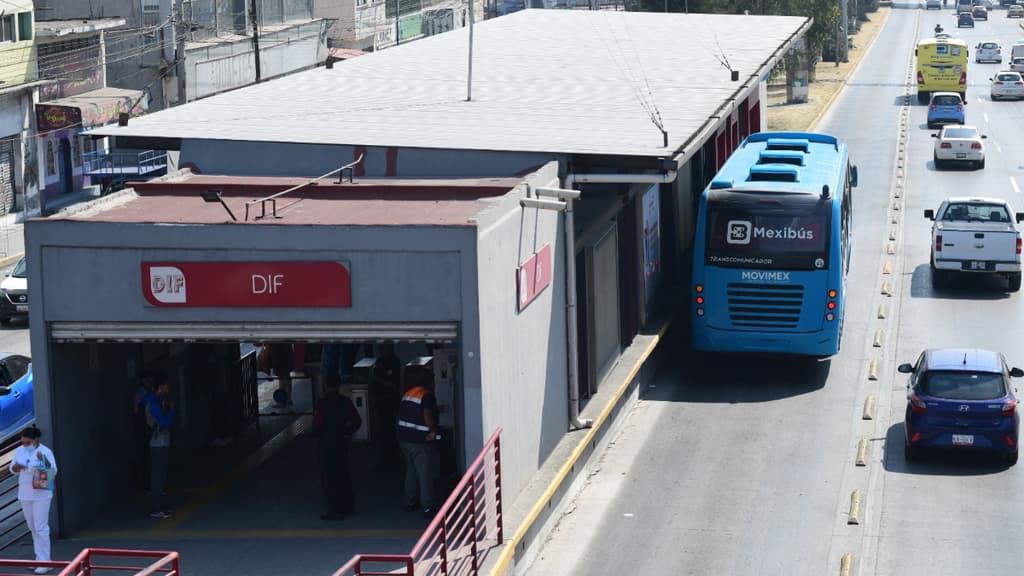 Edomex aplica fotomultas por invadir carril del Mexibús; checa dónde están las cámaras