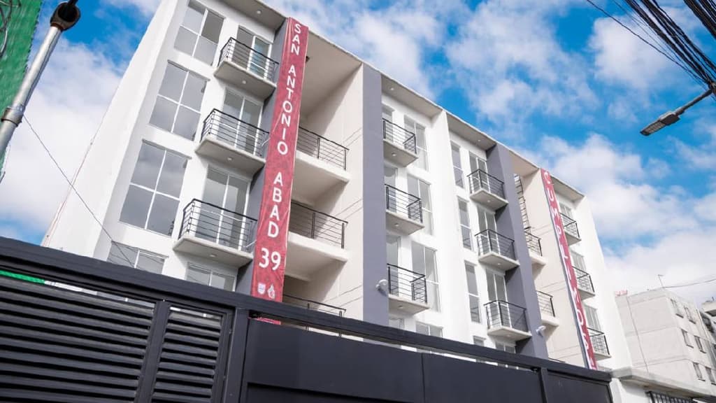 Reconstrucción de viviendas afectadas por sismo de 2017 concluirá en julio de 2026: Brugada