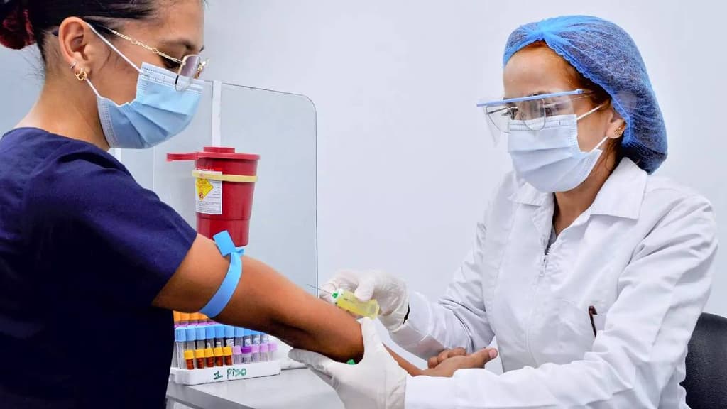 Estudios de laboratorio gratis en la Utopía Mixiuca de CDMX