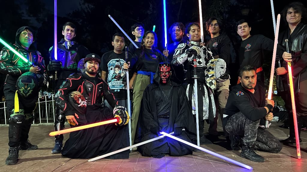 Iztli Kyber, una academia de sables de luz al estilo Star Wars en CDMX