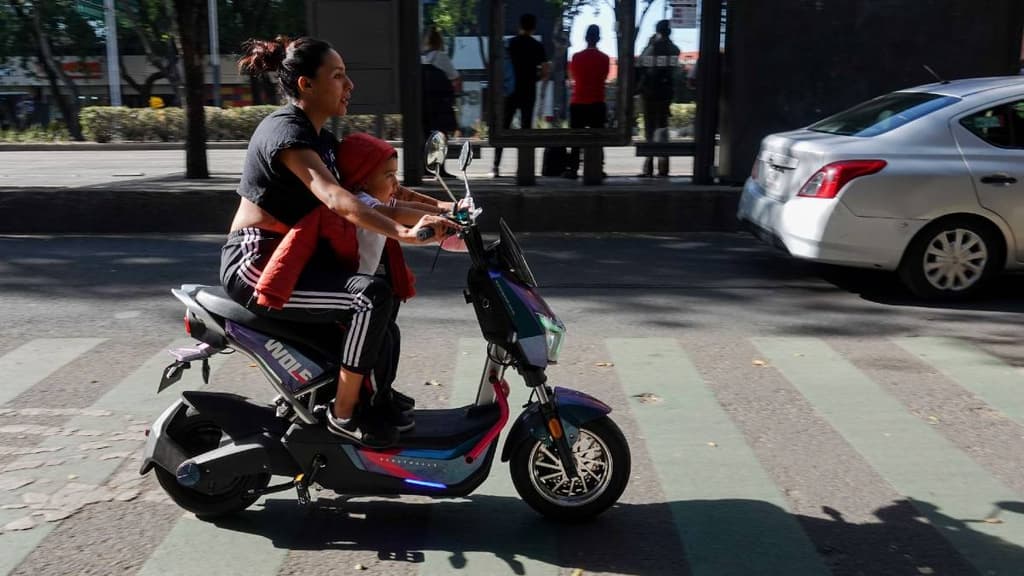 Inicia el registro y emplacamiento de scooters y bicis eléctricas: cómo hacerlo, costo y fecha límite