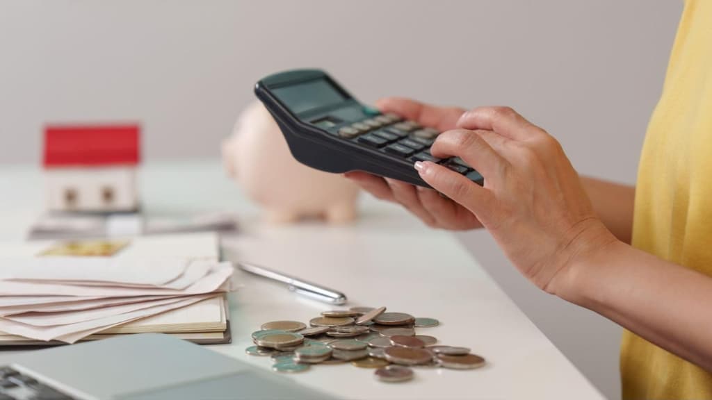 Efectivo, tandas o cuenta bancaria: ¿dónde conviene guardar el dinero?