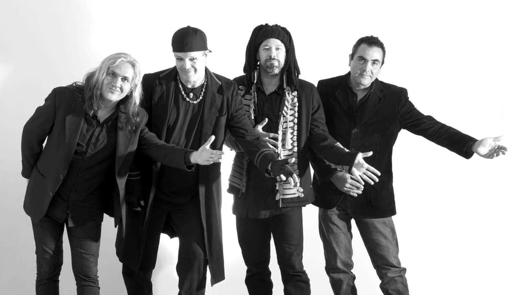 Cuca: Carlos Avilez, José Fors, Carlos Otaola y Nacho González