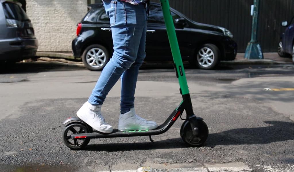 scooters en la ciudad