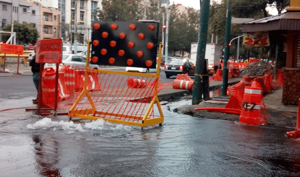 fuga de agua en chapultepec