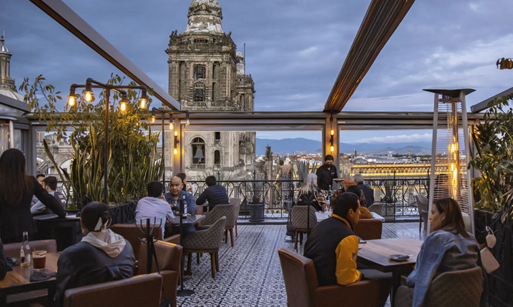 Vista panorámica del Zócalo desde el restaurante Balcón del Zócalo en Ciudad de México.