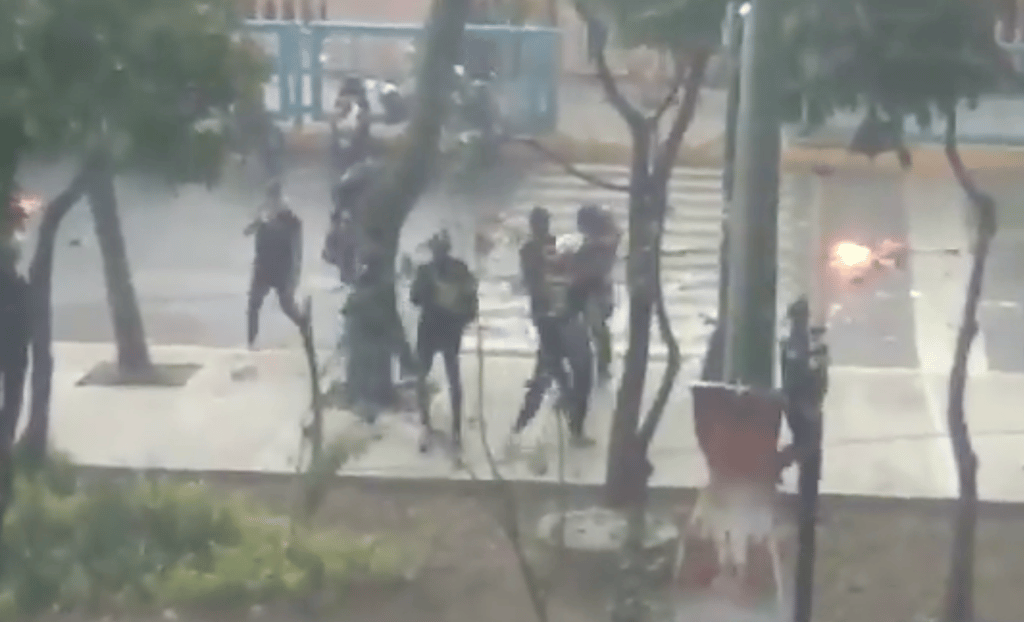 porros en la preparatoria 8