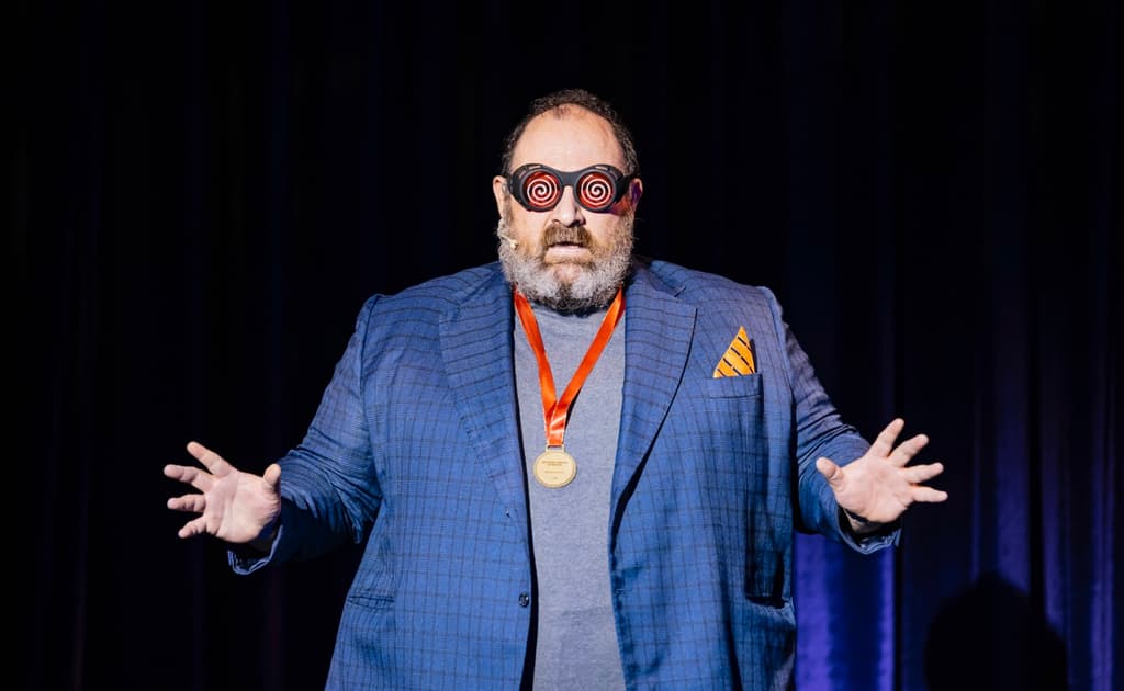 El manipulador de mentes con Big Dan, una obra para atacarte de risa | Foto: Carlos Alvar