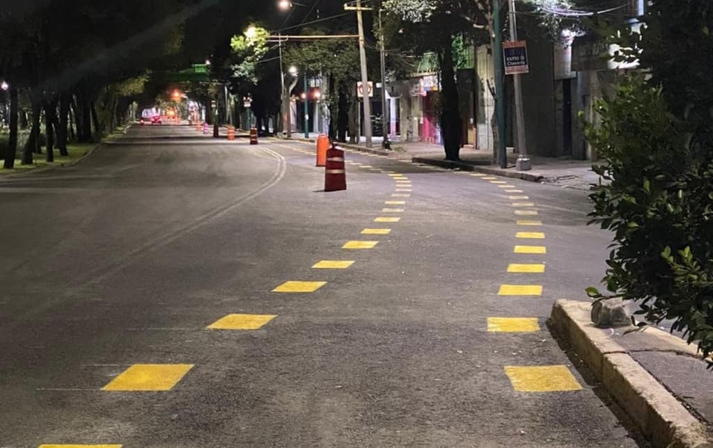 ciclovía en avenida camarones