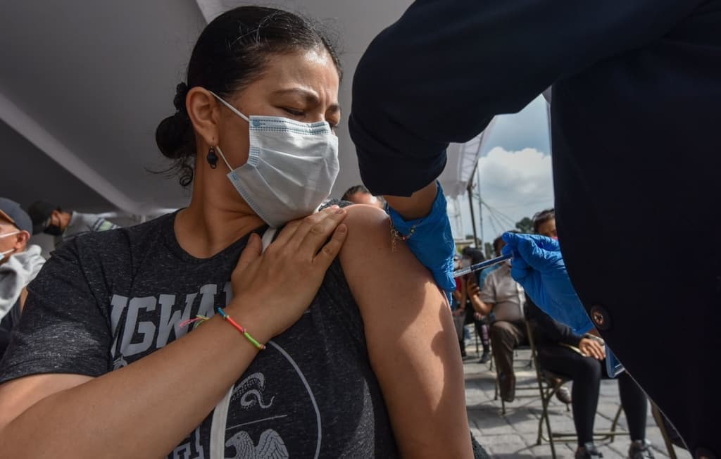vacunación de personas de 40 a 49 años en Edomex
