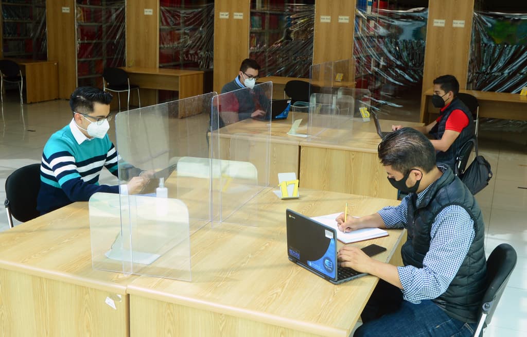 centro de préstamo de computadoras