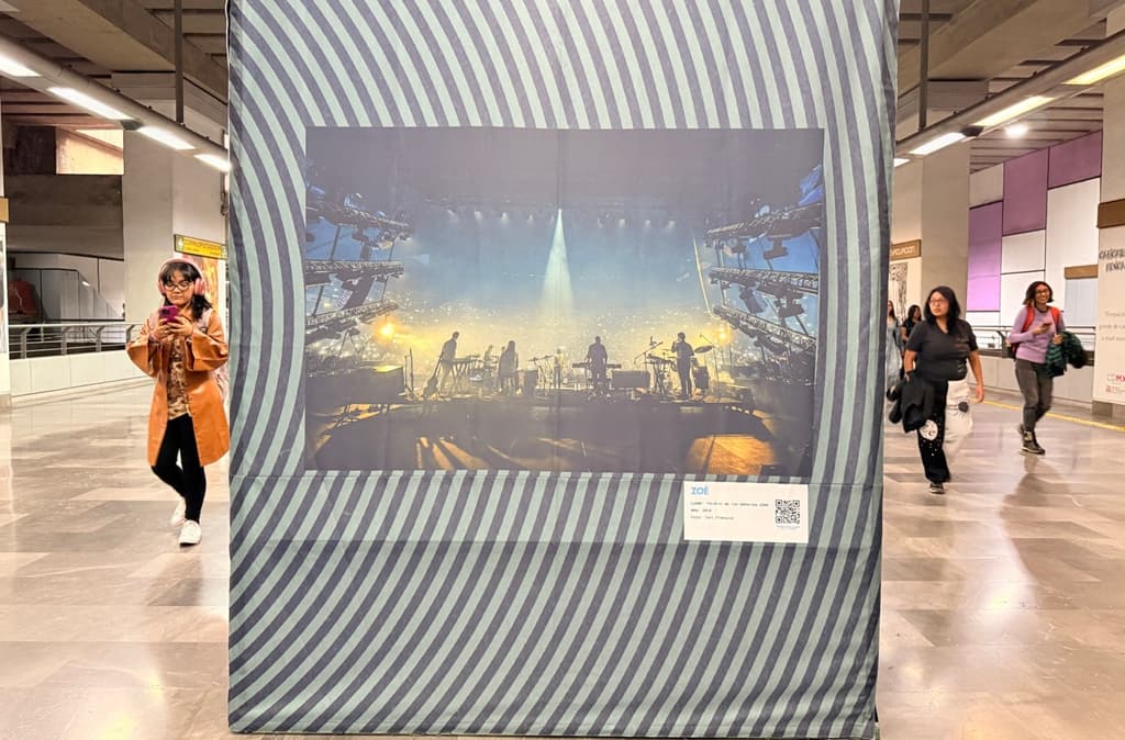 Zoé: Vivencias espaciales, la expo gratuita que todo fan debe ver en el Metro Zapata | Foto: Liz Basaldúa 