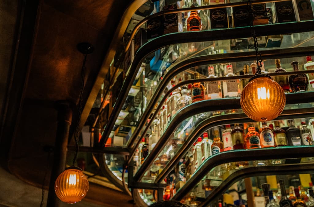 Interior de una cantina chilanga donde se combinan historia, gastronomía y convivencia. | Foto: Rafael Amed