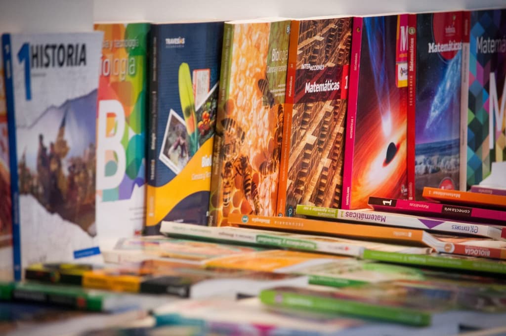 entrega de libros de la sep