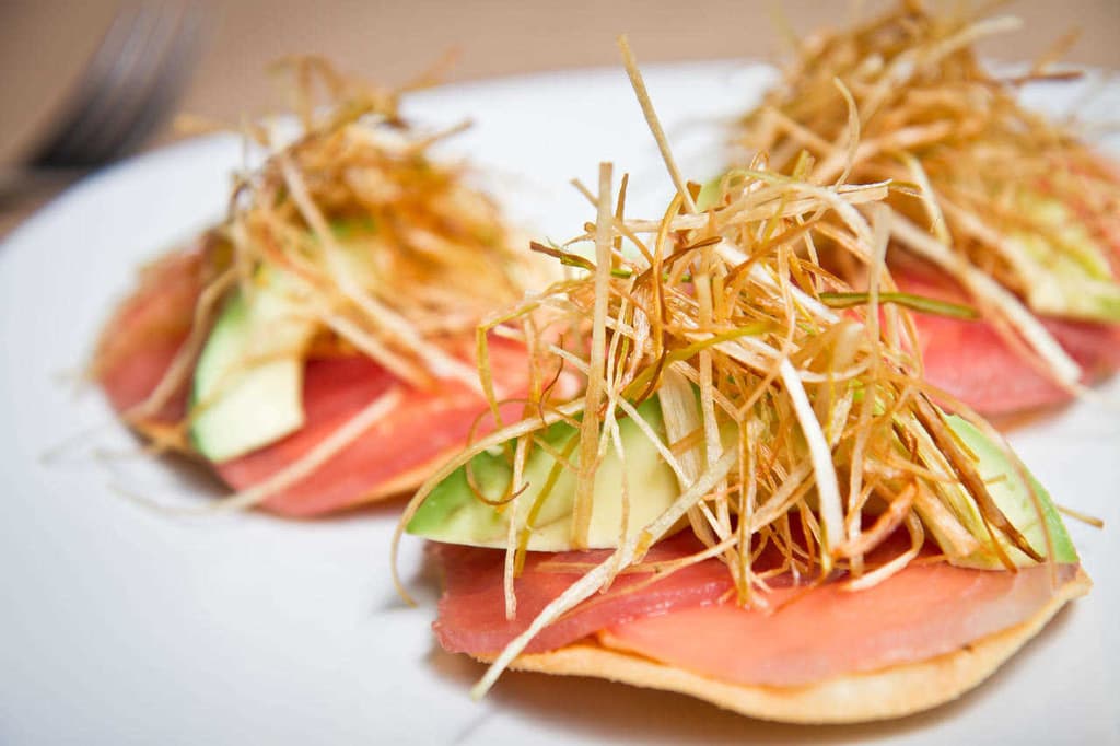 Tostadas de atún de restaurante Lampuga