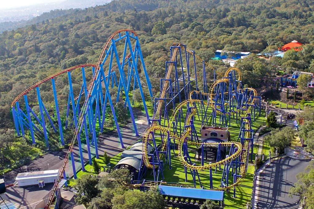 reapertura de Six Flags
