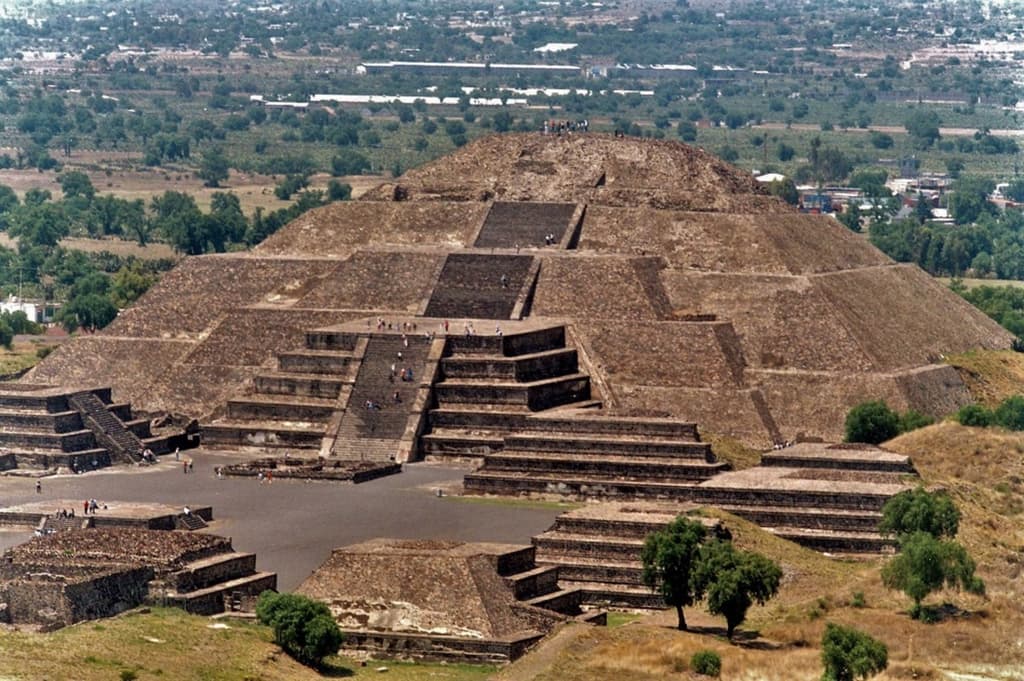 reapertura de Teotihuacán.