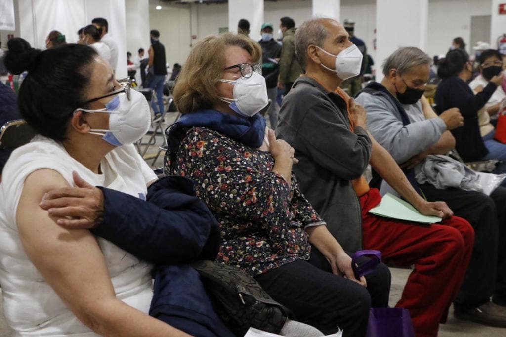 aplicación del refuerzo a adultos mayores