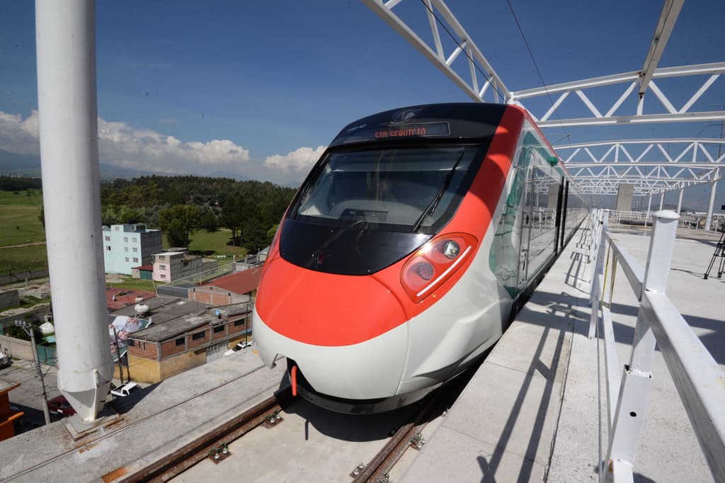 Tren Interurbano
