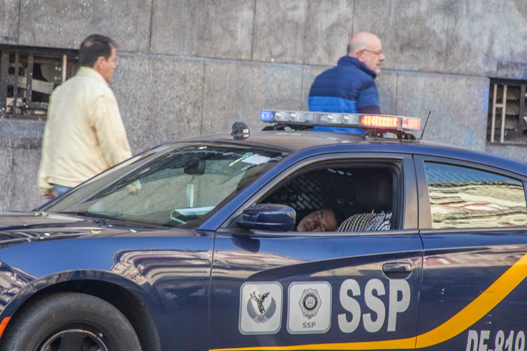 Polis tras asalto a José Ramón Zavala