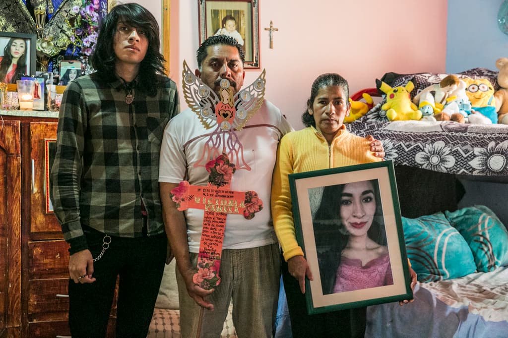 La familia de Victoria Salas (de izquierda a derecha: Víctor Salas, Salvador Sampedro y Consuelo Salas) busca justicia desde hace ya cinco meses.