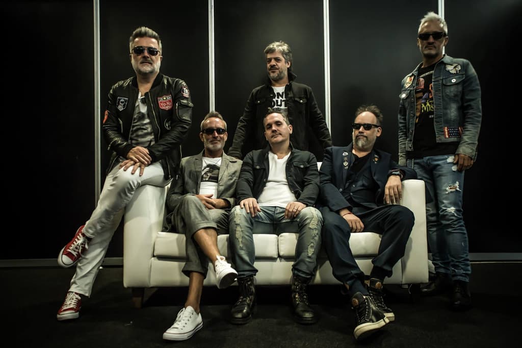 Los-Pericos