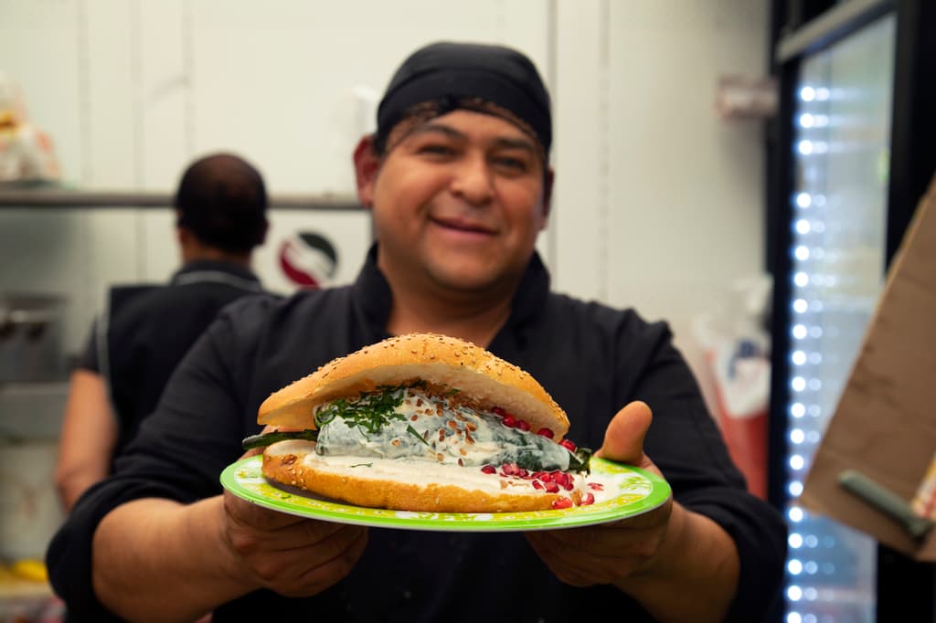 Torta de chile en nogada