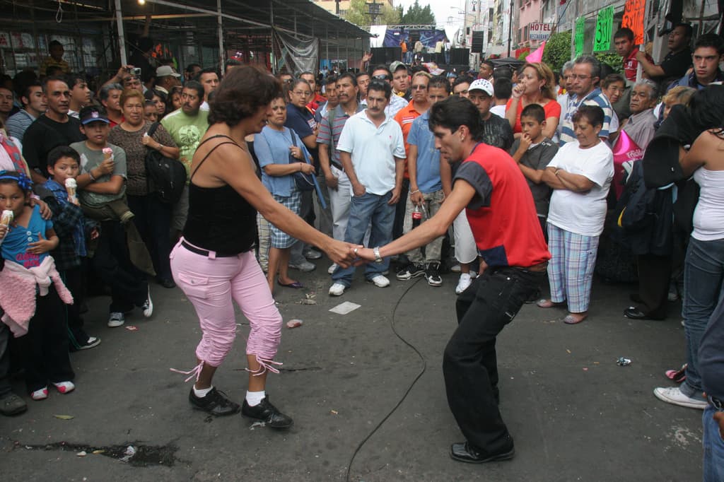 Bailando por el Barrio de la Merced