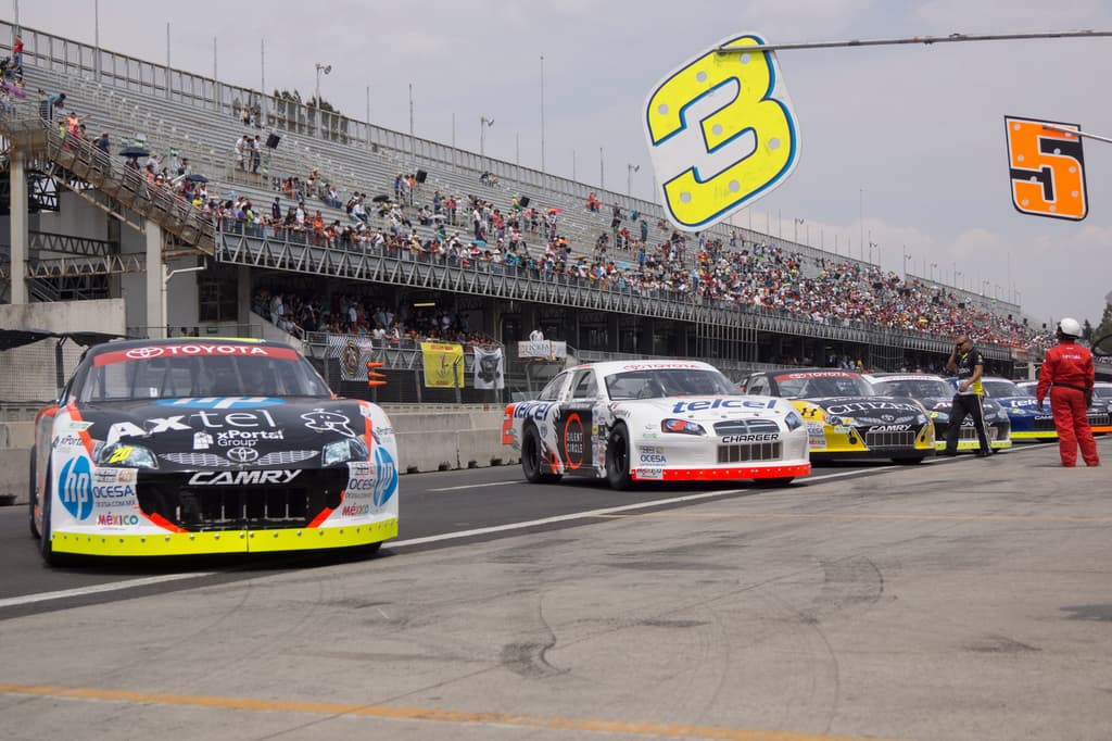 Estaciones del Metrobús cerradas por Nascar