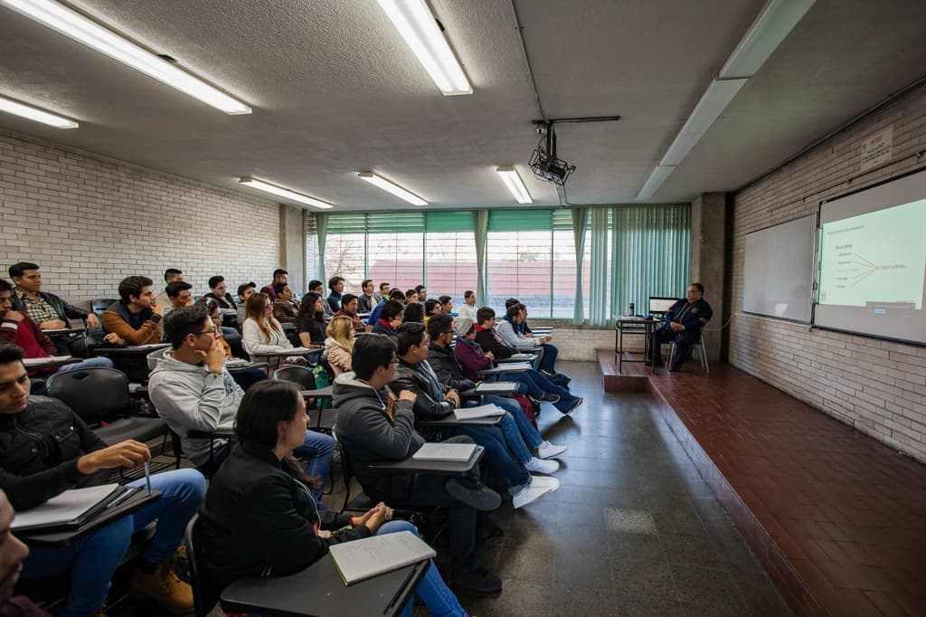 beca jóvenes escribiendo el futuro