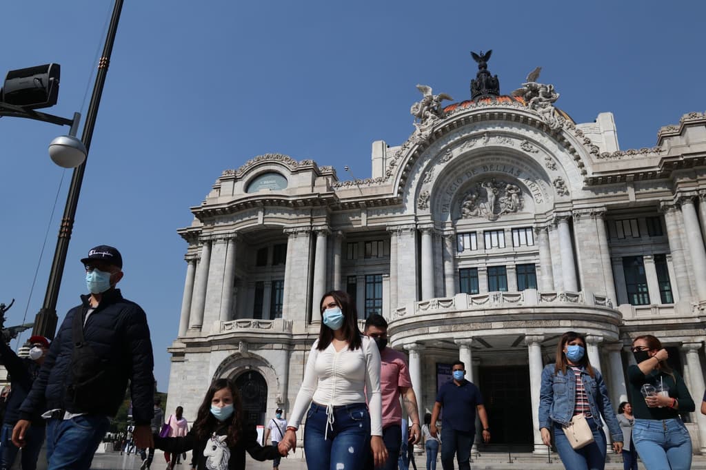 cierres en el metro bellas artes