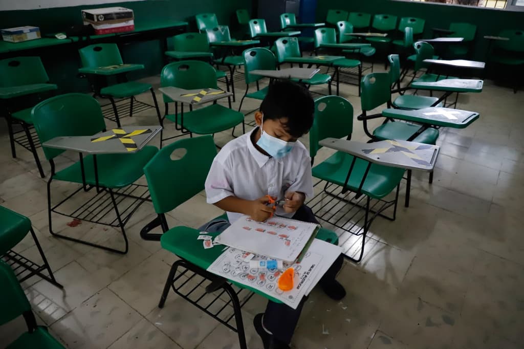 denunciar a las escuelas por clases obligatorias