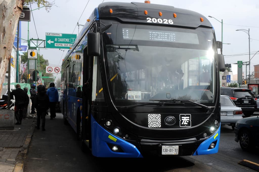 Línea del trolebús que solo aceptará pago con tarjeta.