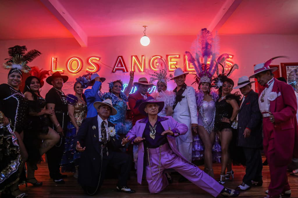 Aniversario del Salón Los Ángeles.