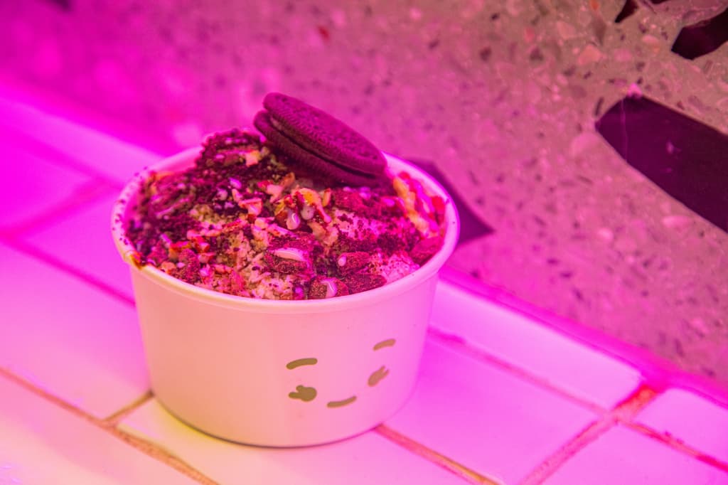 Vaso de bingsu de chocolate de Bingsulogy.