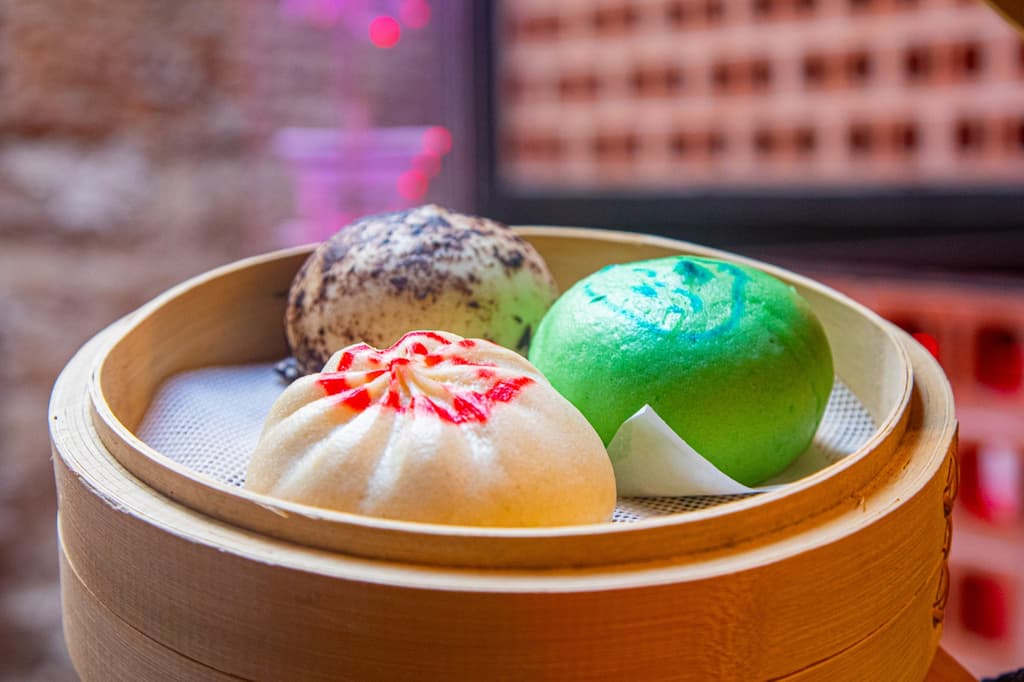 Tres panes bao al vapor, otro clásico de la comida asiática.