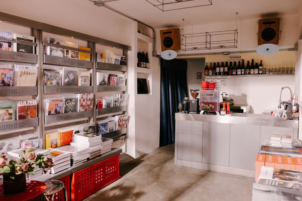 lolo librerías bares cocteles