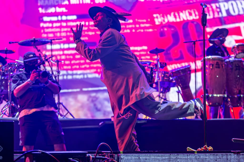 Maldita Vecindad Vive Latino