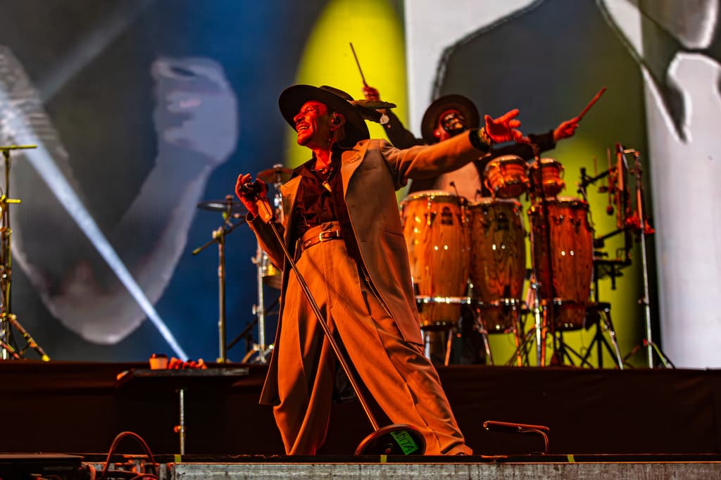 Maldita Vecindad Vive Latino