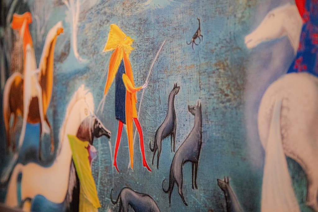 Una de las piezas monumentales de Leonora Carrington dentro de Laberinto mágico, donde el surrealismo se vive desde el cuerpo y el espacio.