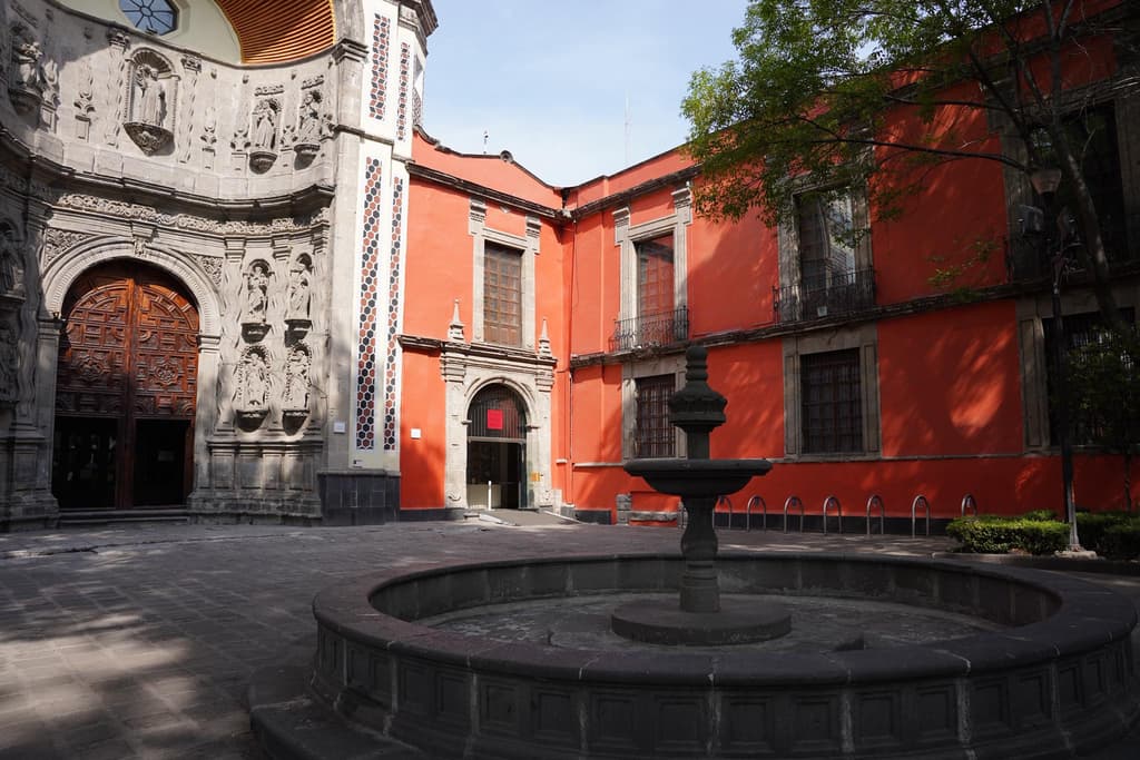 Tienes que conocer el patio central del Museo Franz Mayer en el Centro Histórico de CDMX | Foto: Museo Franz Mayer