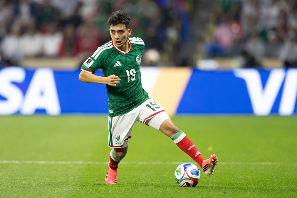 Gilberto Mora uno de los favoritos durante el México Vs Ecuador. FOTO: MOISÉS PABLO/CUARTOSCURO.COM