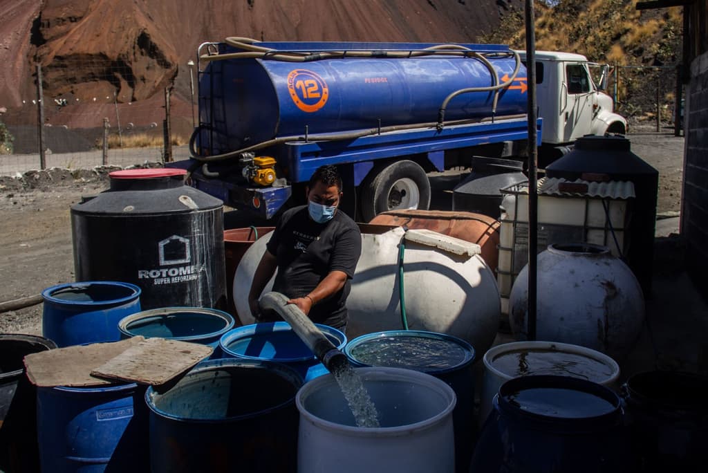cómo pedir una pipa de agua