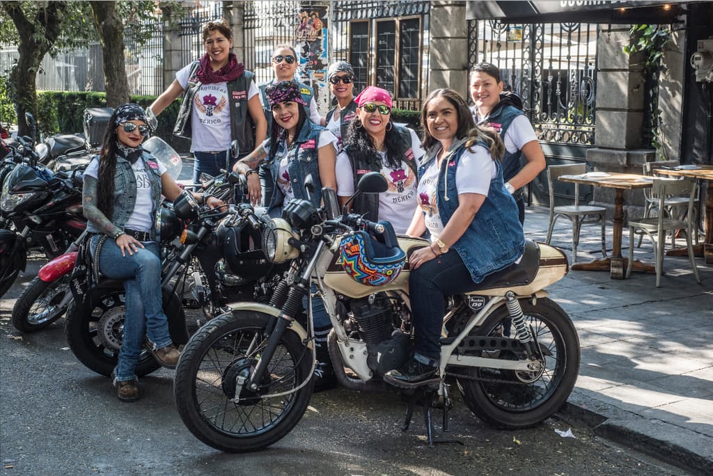 Motociclistas-mujeres