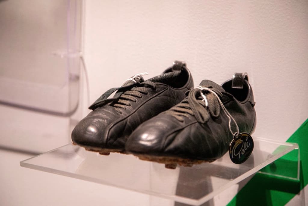 Los tacos que usó Pelé en la Copa Mundial de la FIFA | Foto: Rafael Amed