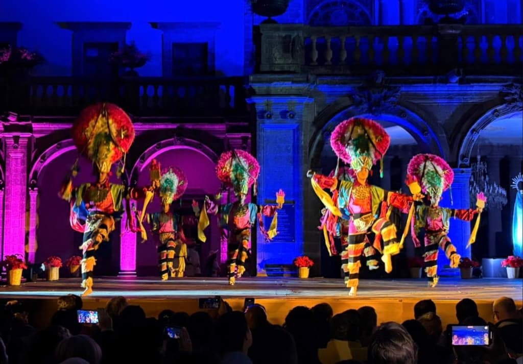 El Ballet Folklórico de México celebra la Navidad en el Castillo de Chapultepec | Foto: Liz Basaldúa 