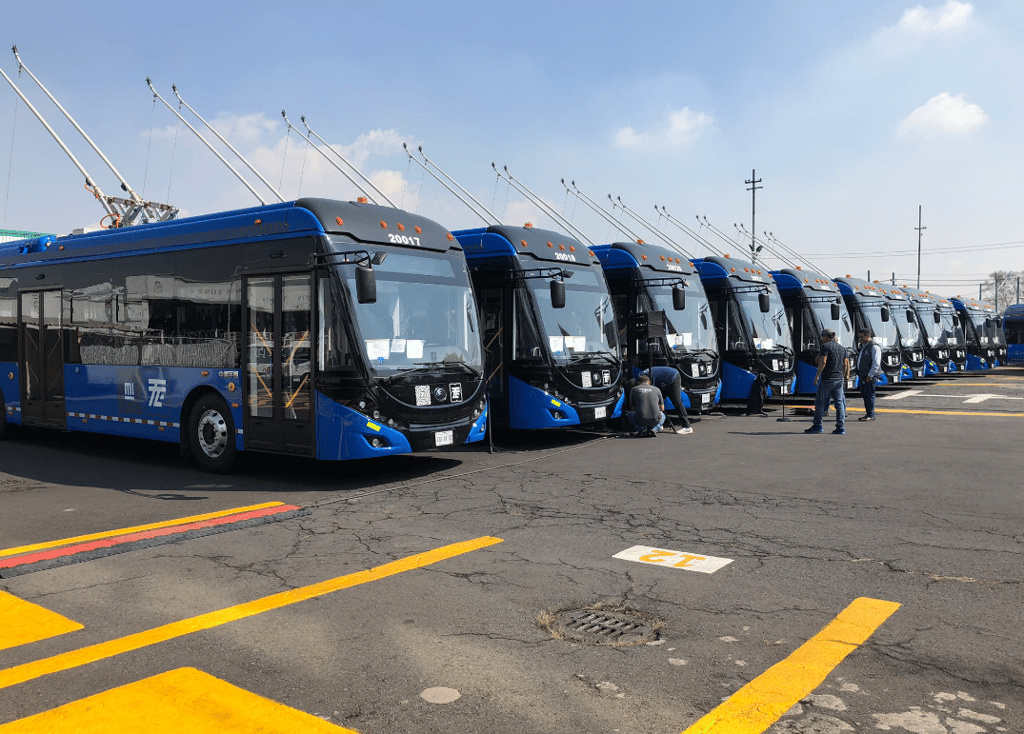 trolebuses en eje central